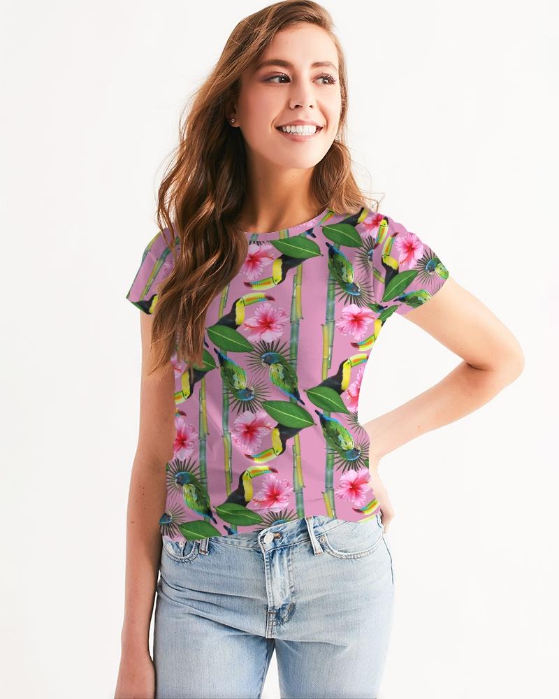 Step out with an instant classic! Dressed up or down, our fitted Safari Print Tee offers complete comfort and style. Handmade with premium wear-resistant fabric, it's time to show off those curves with this exotic tee.
