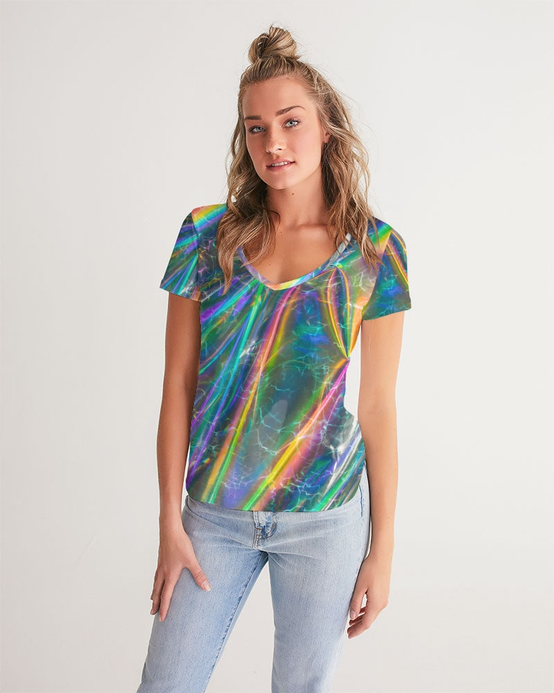 A timeless look and closet go-to, you can't go wrong with this Fitted V-Neck Tee. Handmade from soft, breathable fabric with a slim fit and V-neckline for an everyday look to dress up or down.