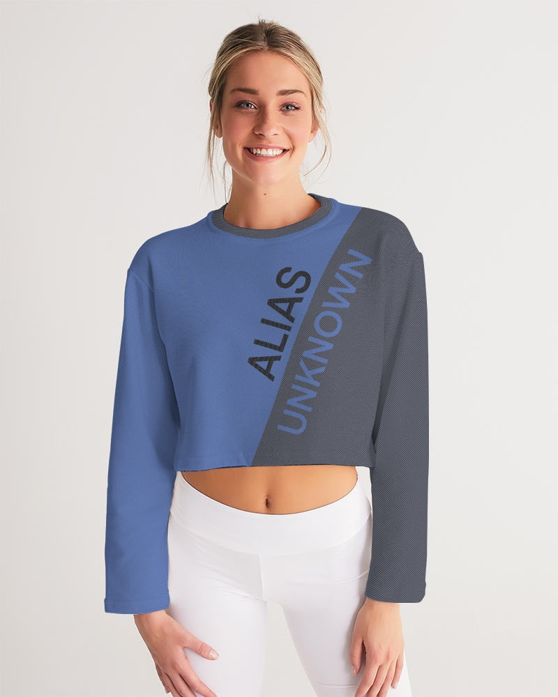 Stay warm and cute in our ultra-soft Cropped Sweatshirt. Features a modern cropped silhouette and dropped shoulders for maximum comfort.
