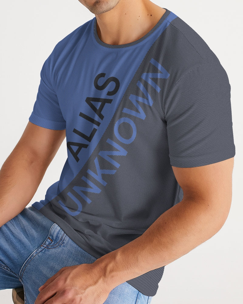 Handmade with premium wear-resistant fabric, this carefully crafted tee is a daily wardrobe essential. Dressed up or down, our Oversize Tee offers complete comfort and style.