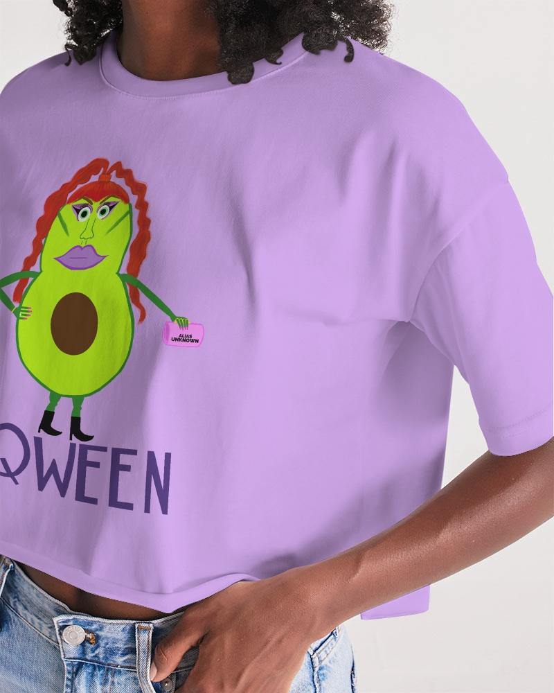 Brunch is served!! This design is perfect for all those foodies out there who just can't get enough avocado. Mrs. Avocado Qween is leading purse first to make sure she's not waiting in line for her brunch. She is a Queen after all.